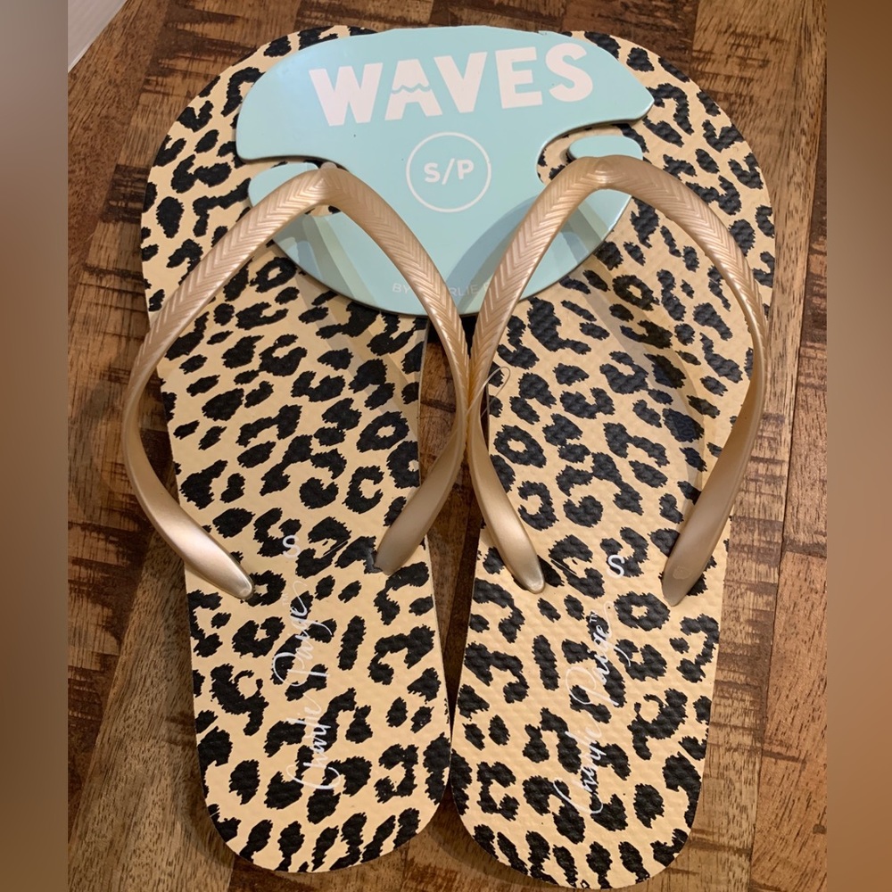 Charlie Paige Gold Leopard Print Flip Flop Braided Look Thong Size Small